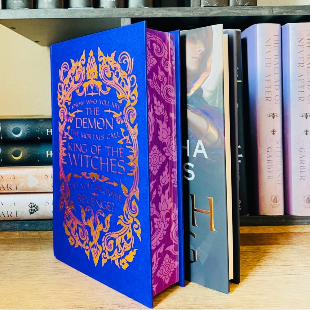 Illumicrate Exclusive Signed Edition Witch King by Martha Wells